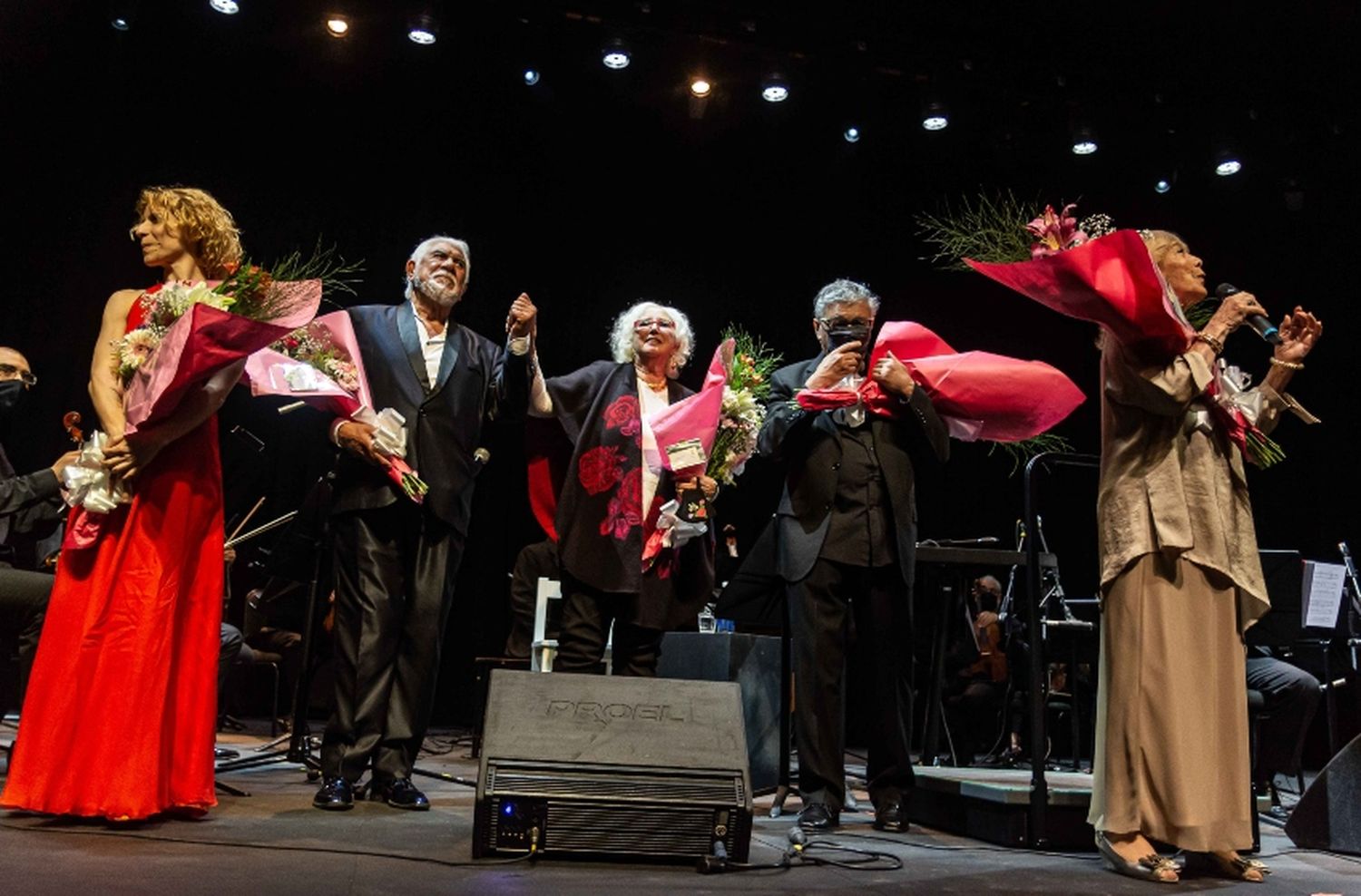 Con reconocidas figuras, el Teatro Tronador de Mar del Plata fue el epicentro de un homenaje a Astor Piazzolla