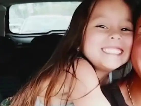 Kim Gómez murió tras ser arrastrada en un auto robado.