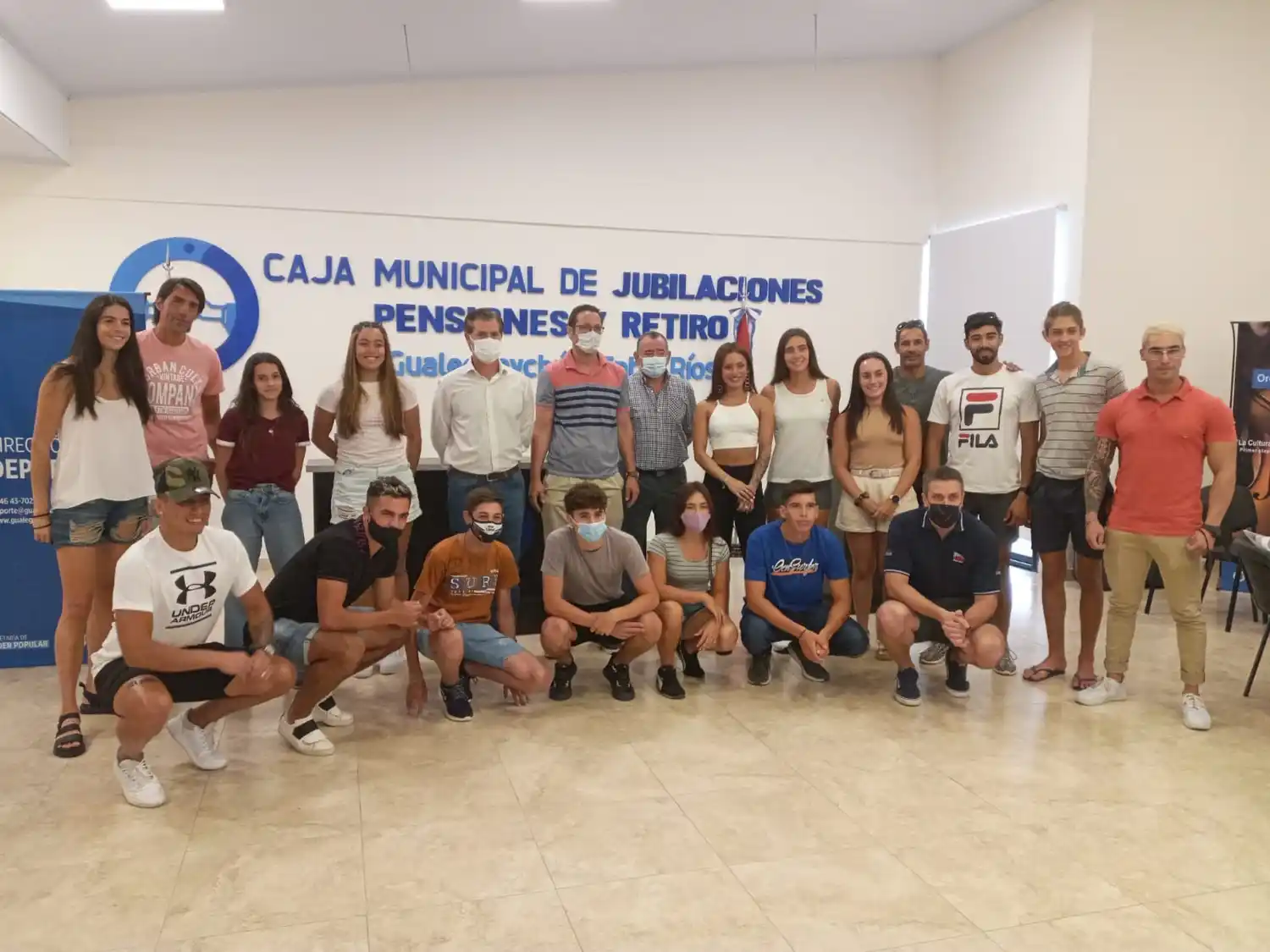 El intendente Piaggio recibió a varios deportistas destacados de la ciudad