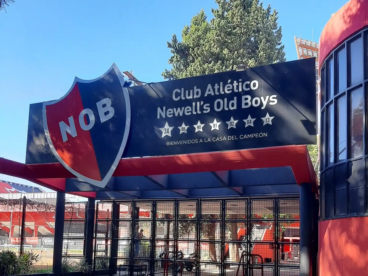 El comunicado de Newell's tras la detención de un profesor: "Ha sido apartado de las tareas ad honorem"