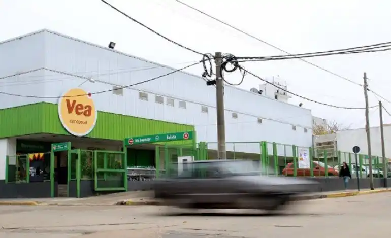 Vea celebra su aniversario de la mano de 20 familias que la eligen en todo el país