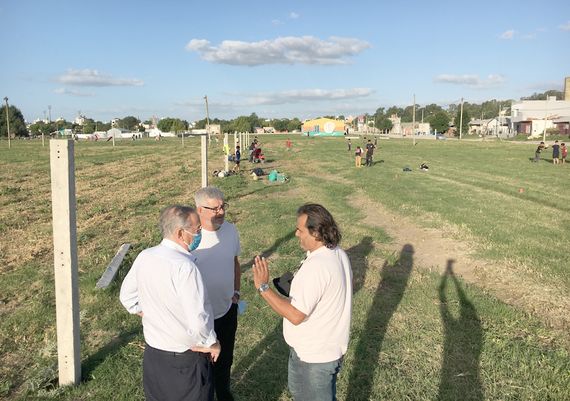 El intendente visitó el Club Defensores del Cerro y destacó la importante tarea que realizan las instituciones barriales