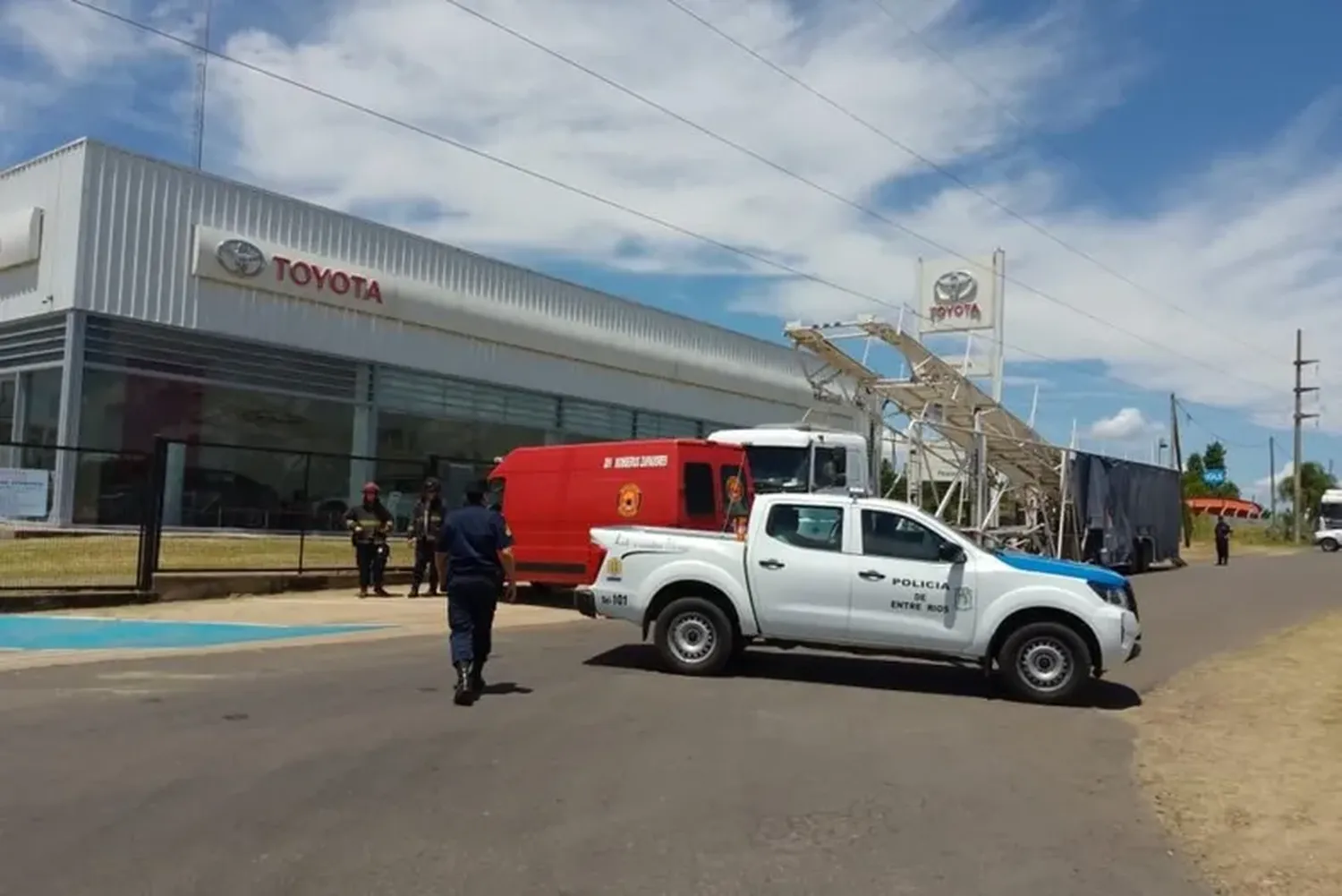 Identificaron al camionero que falleció en una concesionaria de la Autovía Artigas