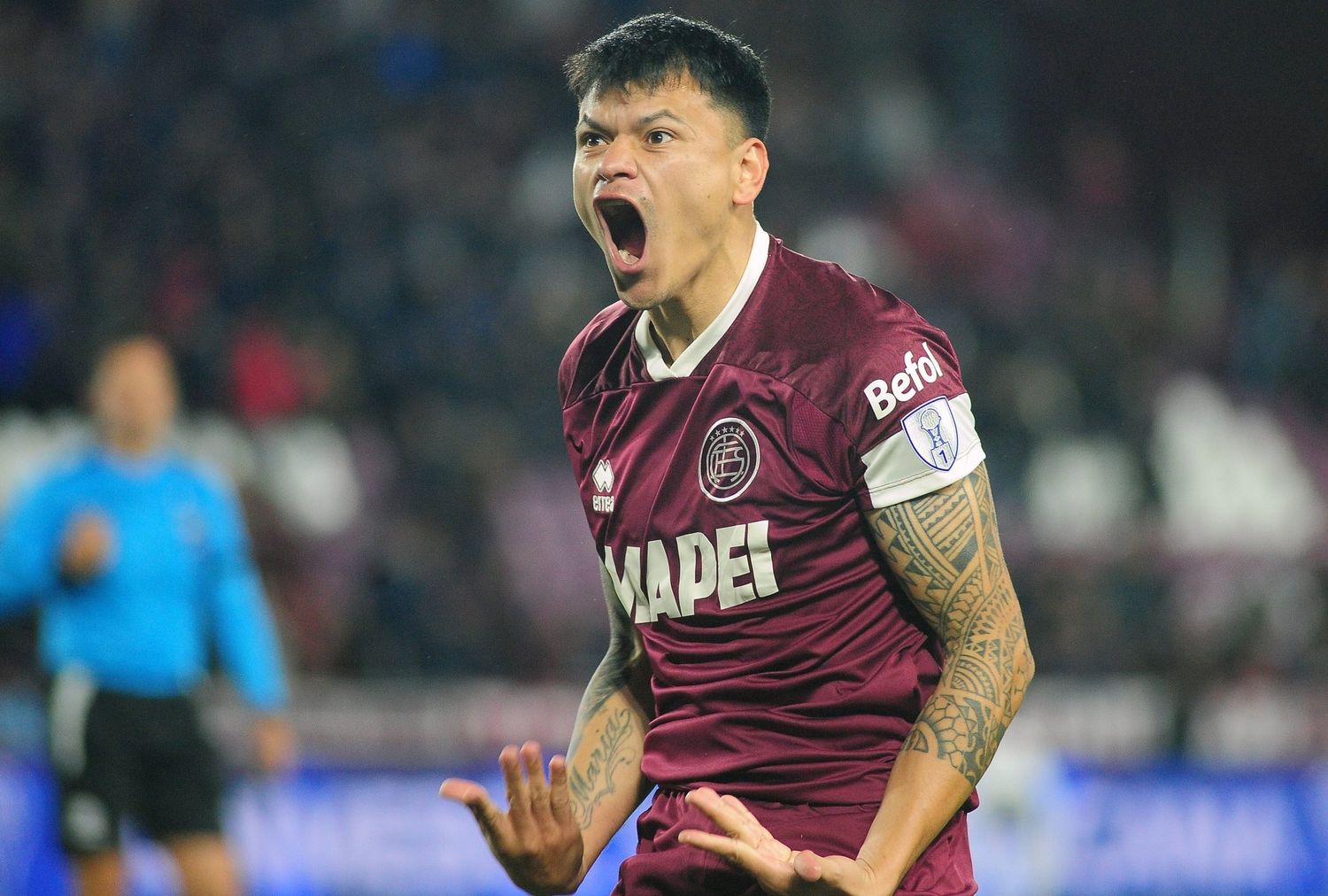 Walter Bou, titular en el ataque de Lanús.