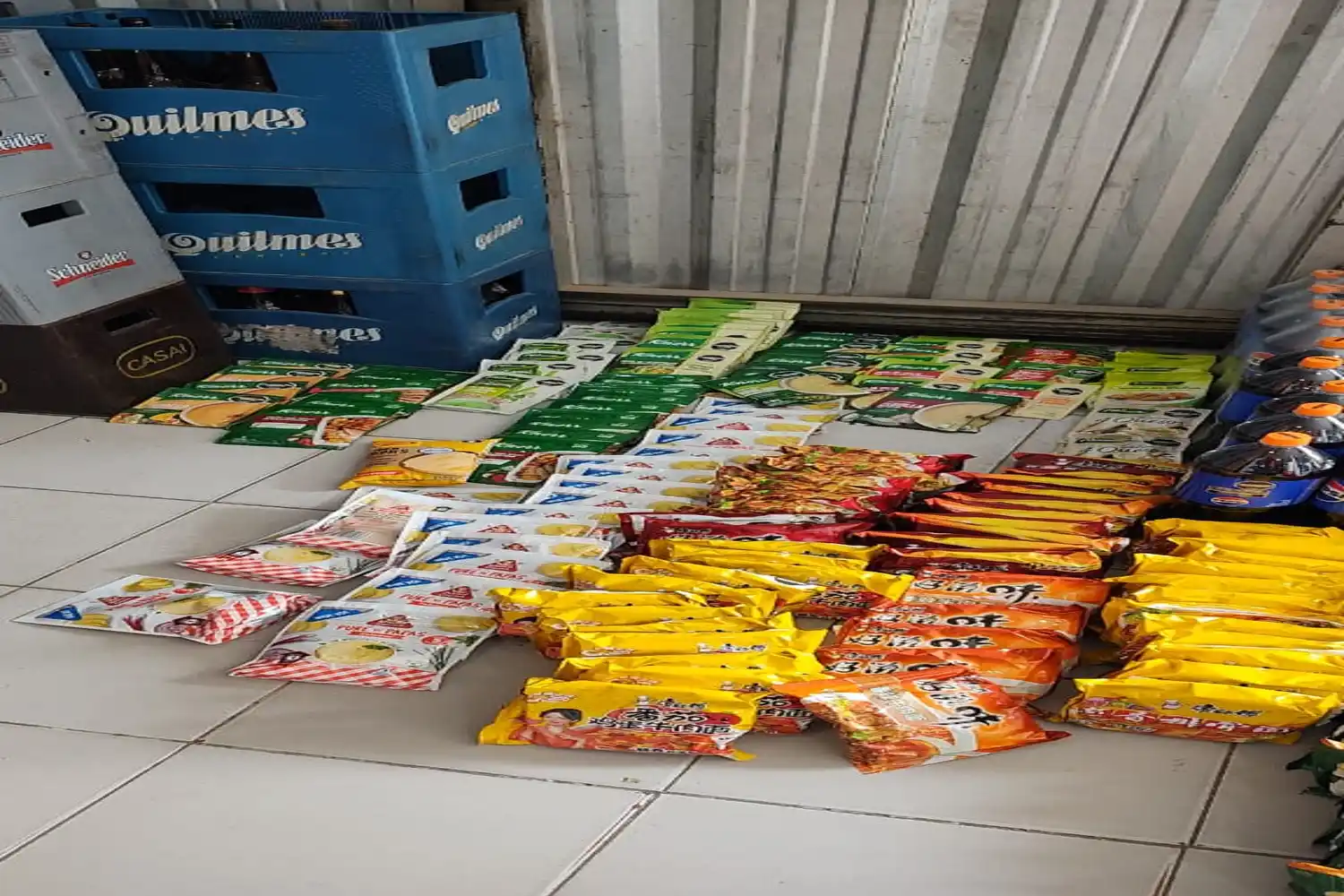 Control de productos vencidos en Victoria: decomisan alimentos y bebidas en mal estado