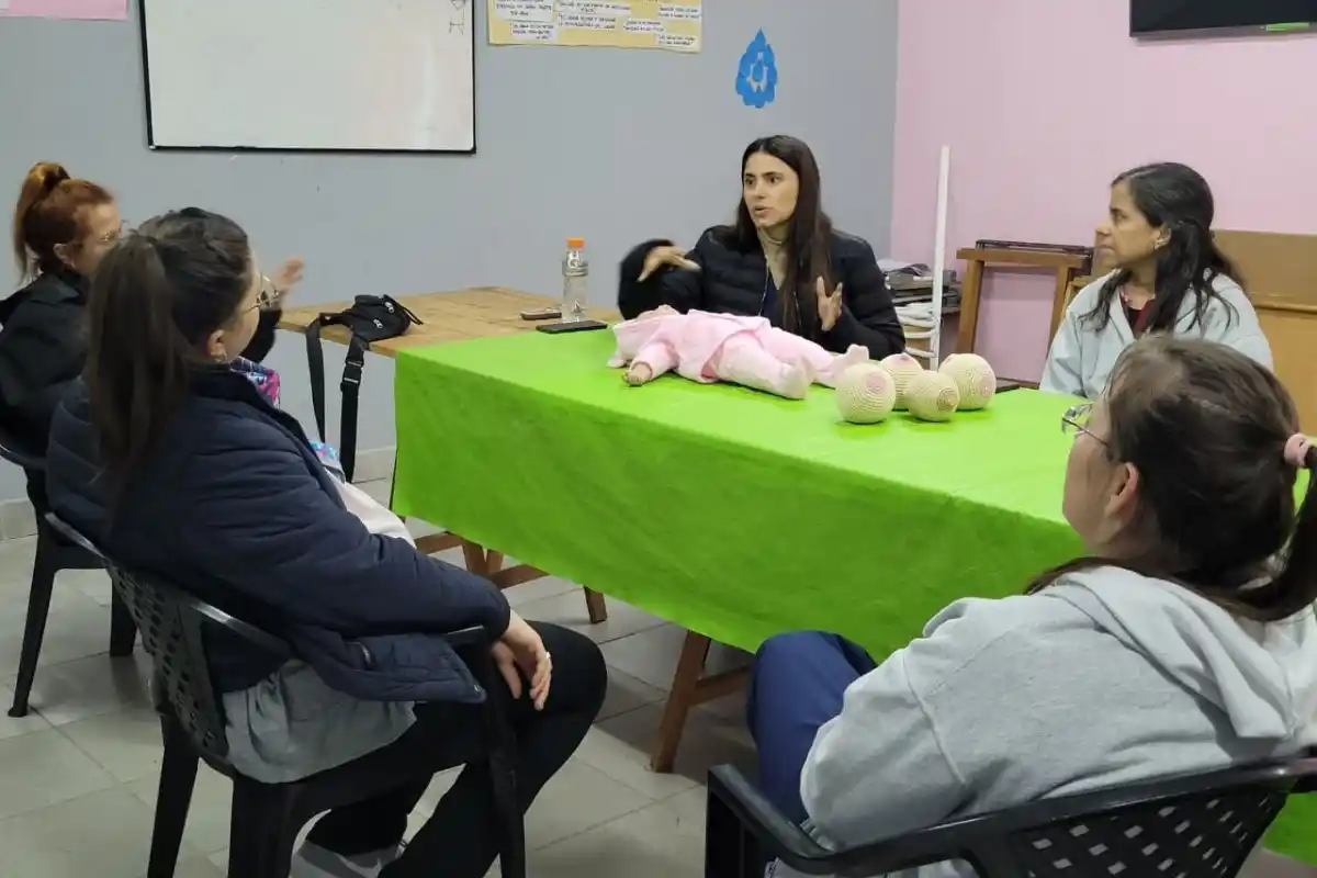 Embarazadas y puérperas participaron de un encuentro sobre el cuidado del recién nacido