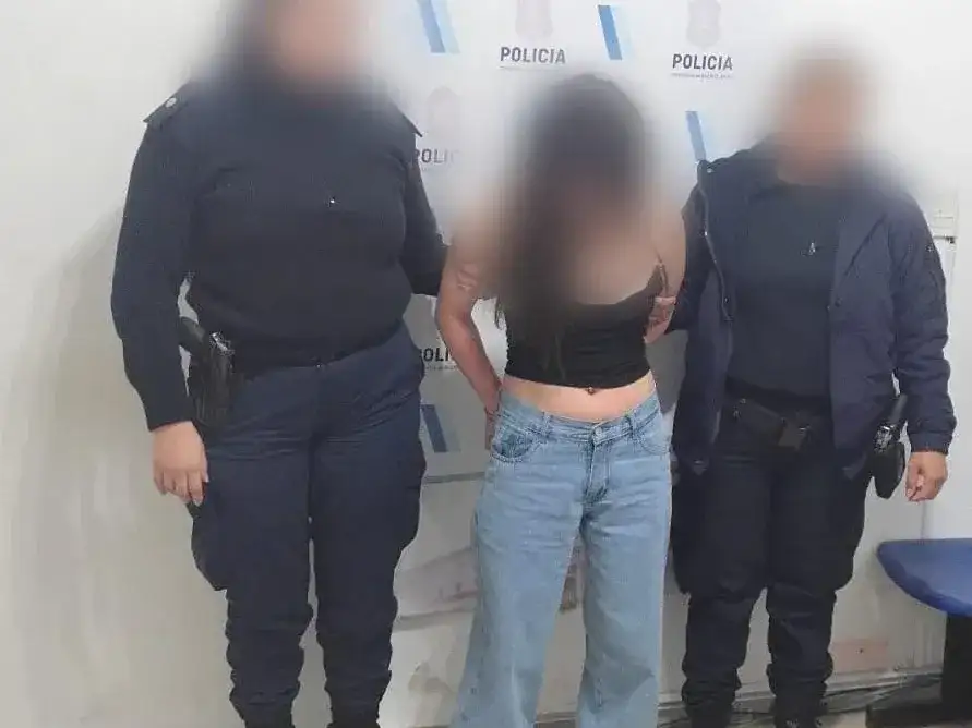 Del boliche a la comisaría: agredió a una policía y terminó aprehendida