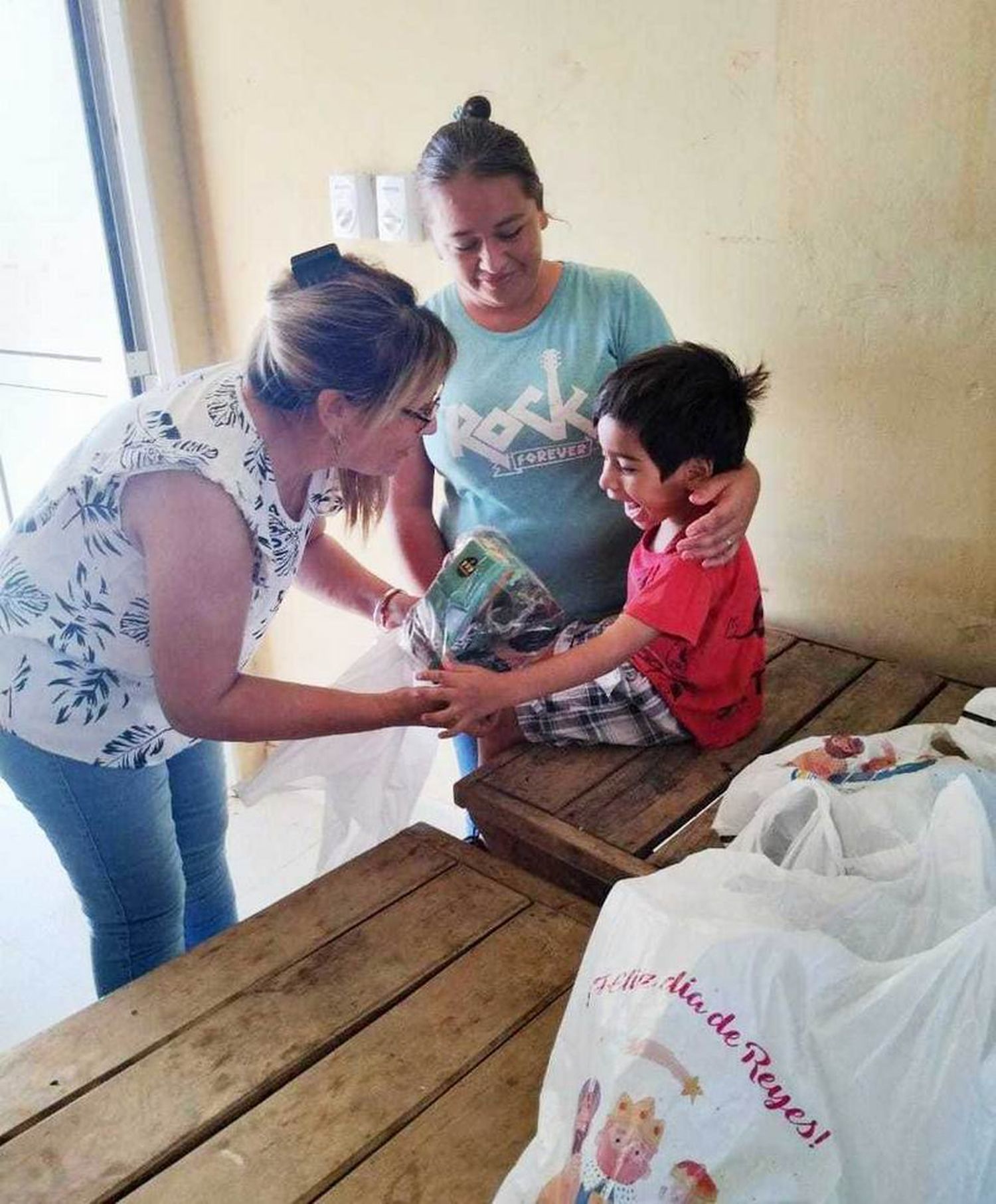 En el día de Reyes Magos, niños y niñas 
de toda la provincia recibieron su regalo