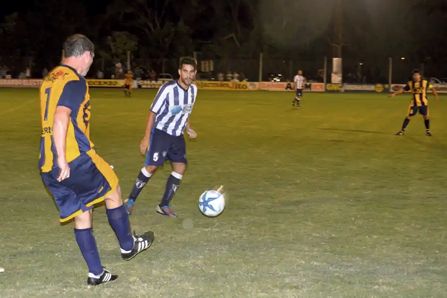 Juventud Urdinarrain sumó tres puntos frente a Rivadavia