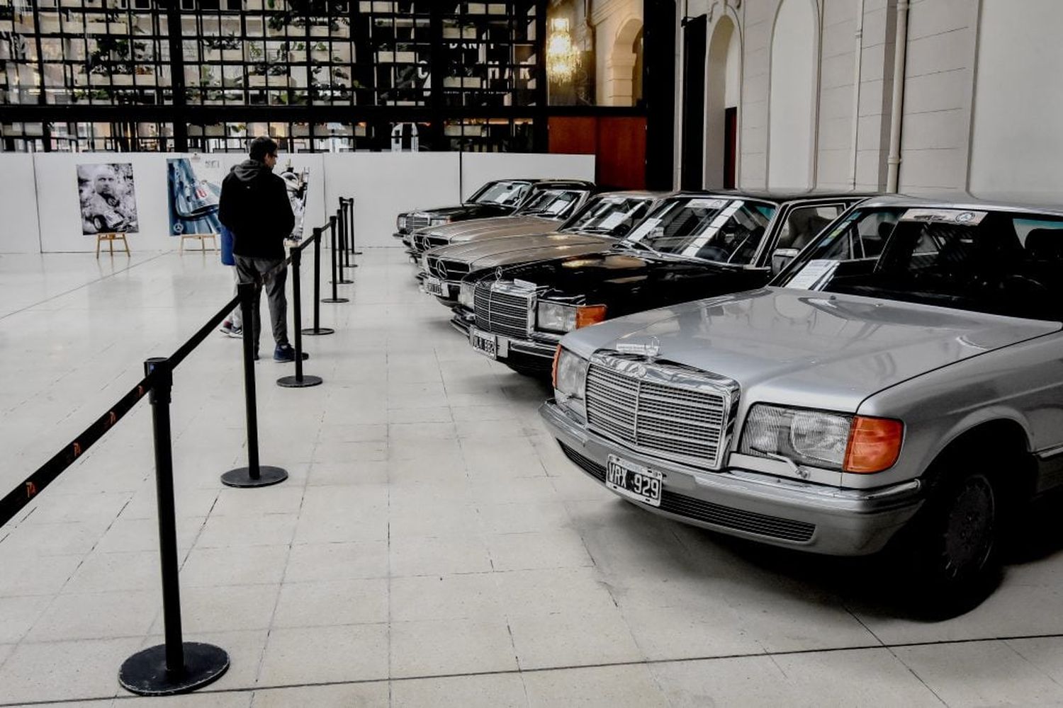 La filial de Mercedes Benz en Mar del Plata realiza una exposición en homenaje a Fangio