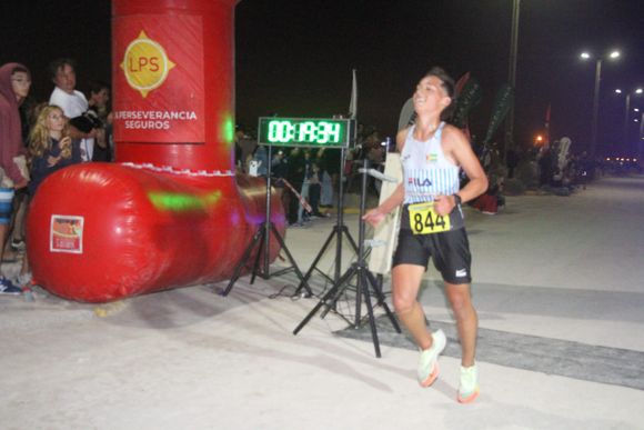 Rodrigo Alanis comenzó de mejor forma el año en la Nocturna de Claromecó