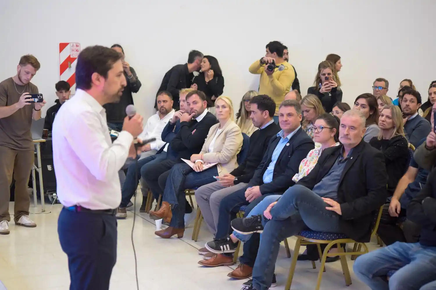 Ramallo: Kreplak cerró la recorrida por las 12 regiones sanitarias de la Provincia