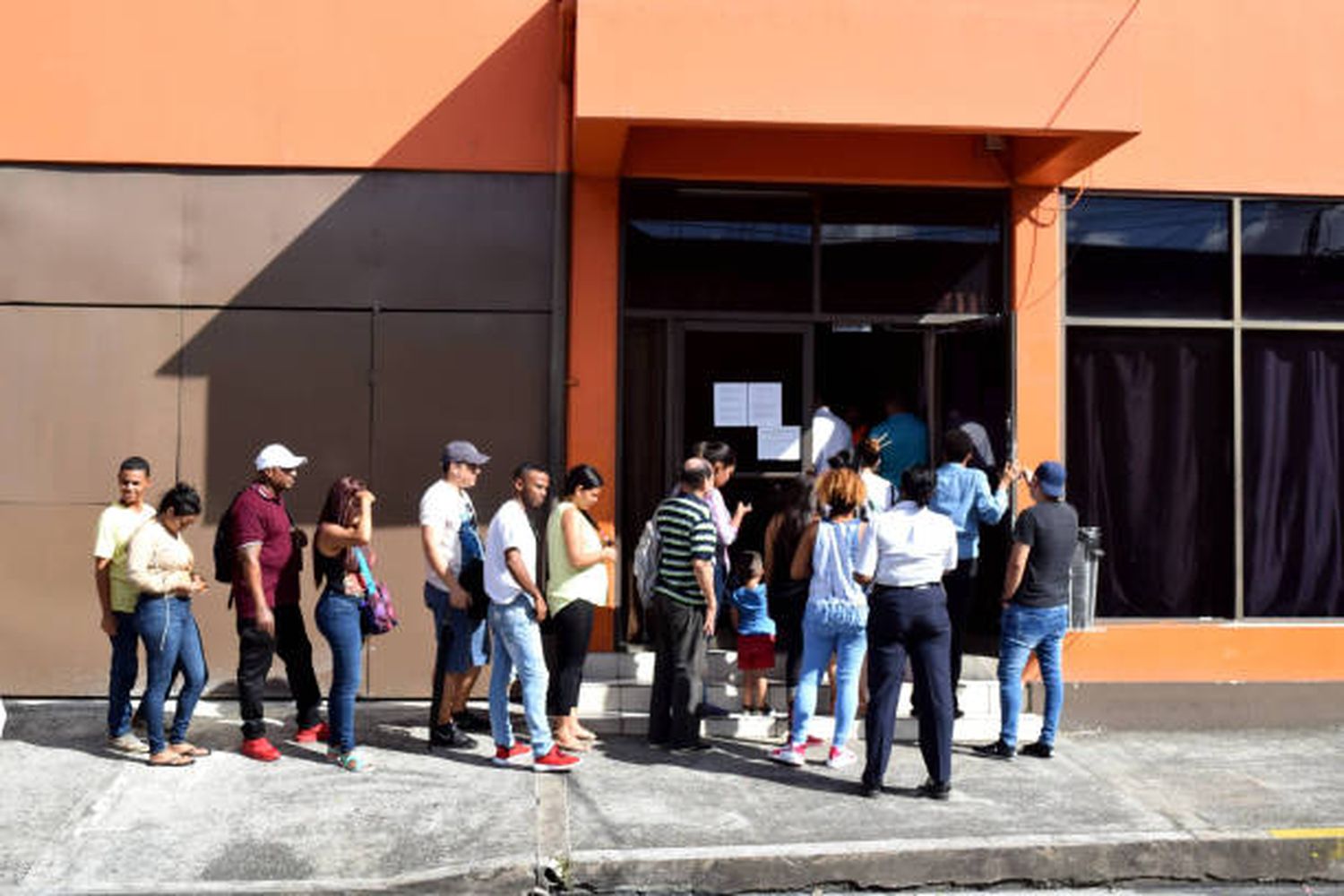 Hasta a los registrados: Trinidad y Tobago impone visa a venezolanos