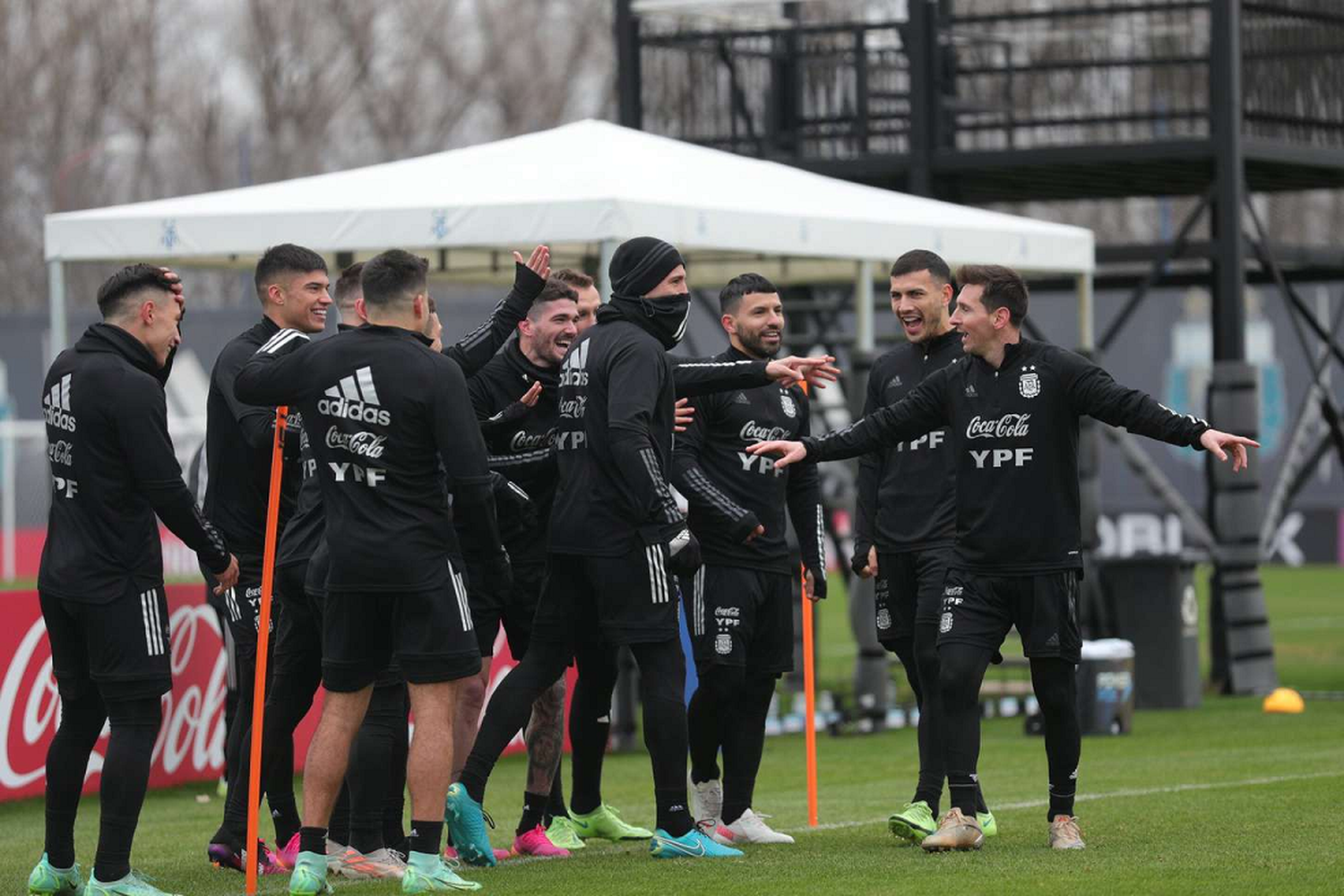 Lionel Scaloni confirmó a los titulares de la Selección Argentina que se enfrentarán a Bolivia