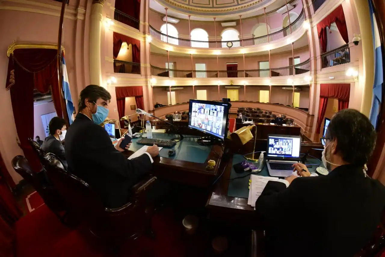 Giano sobre el aislamiento: "Si se permiten los contactos sociales se corren otros riesgos"