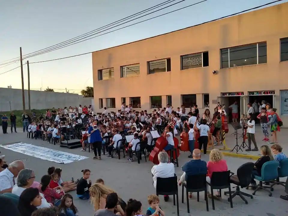 La Orquesta-Escuela de Chascomús invita a su gran concierto de fin de año