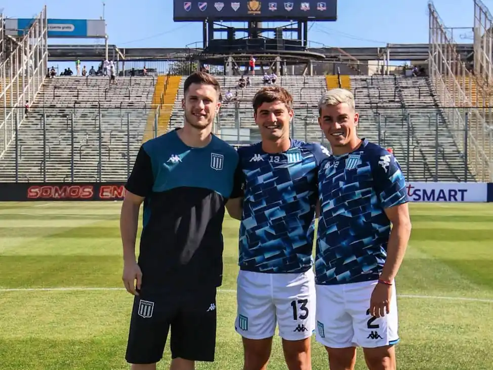 Racing abrió el año con goleada sobre Colo Colo