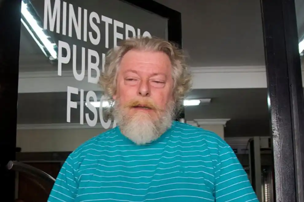 Contratos truchos: Allanaron la casa de Mena y secuestraron documentación