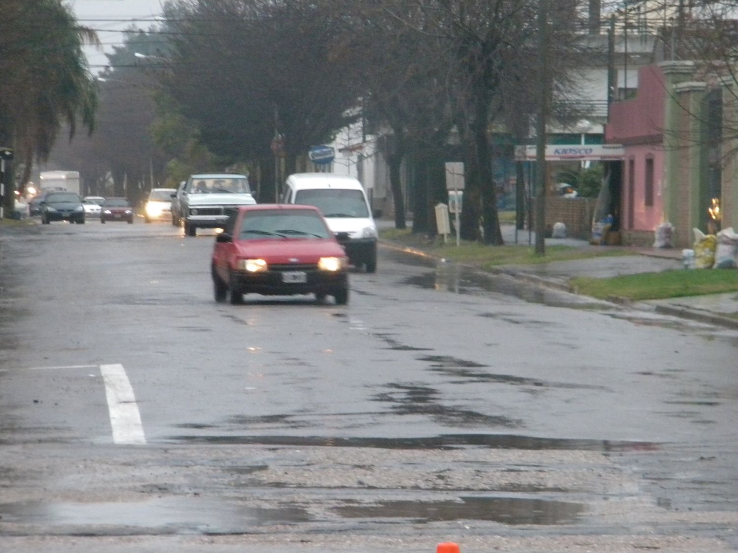 Hay alerta meteorológica para la provincia por tormentas fuertes