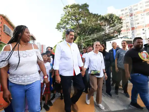 Maduro califica de “acto de piratería” la incautación del barco petrolero