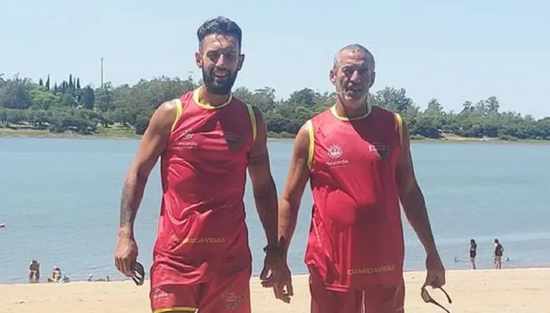 Guardavidas salvaron la vida de dos hermanitas que se ahogaban en el río