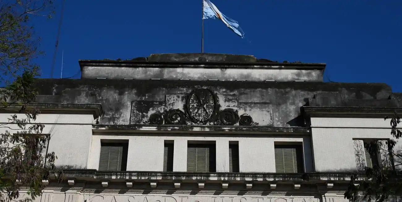 La audiencia se realizará en el primer piso de los tribunales de Santa Fe.