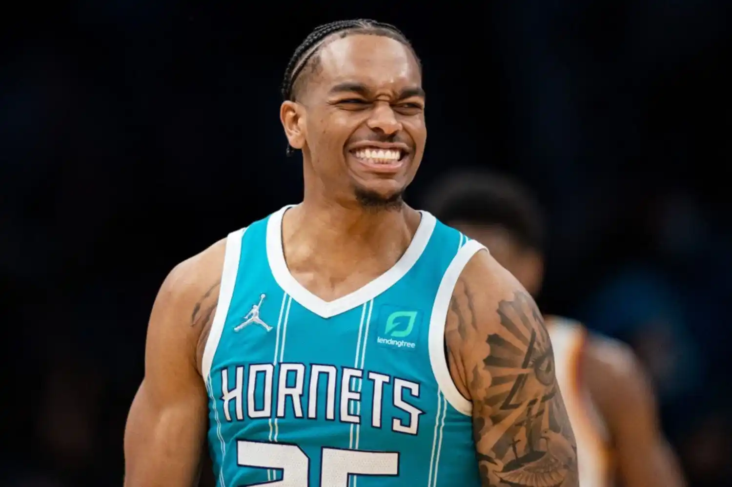 Esto vale el increíble regalo que PJ Washington le dió a su prometida Alisah Chanel