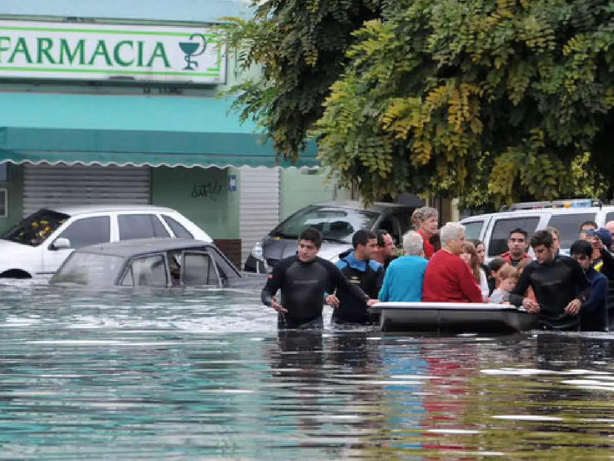 Dos muertos dejó el temporal que afectó a La Plata 