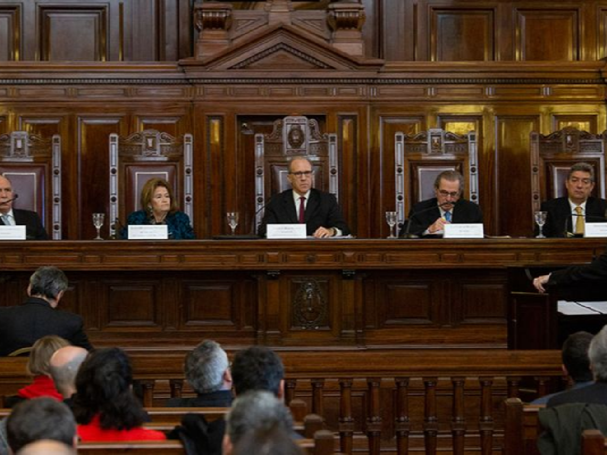 “La corte puede funcionar bien con cinco jueces y mal con 20”