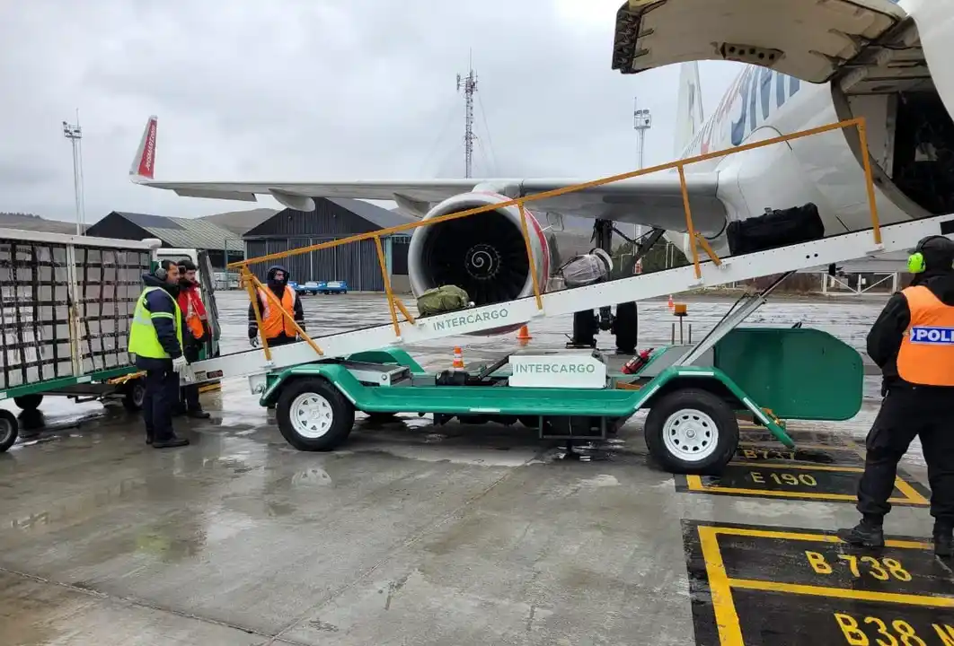 El Gobierno avanzó en la privatización de la empresa Intercargo.