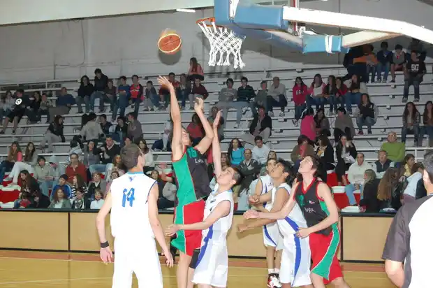 Básquet Liga Nacional U17. Neptunia entre los 12 mejores del país.