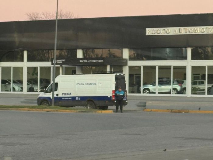 Policía científica en la zona de Juan b Justo