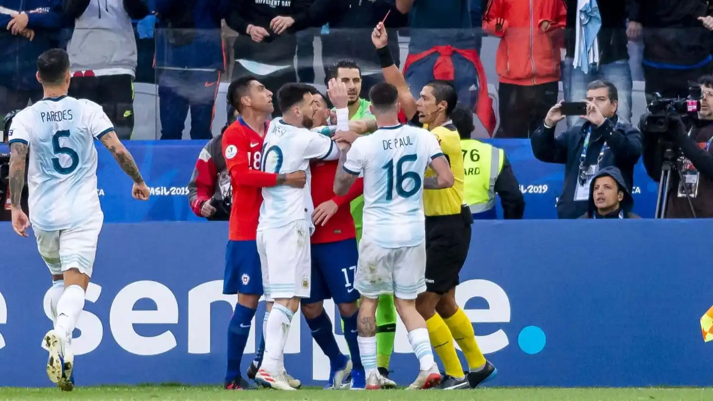 Cuál será la estrategia de AFA para la defensa de Messi