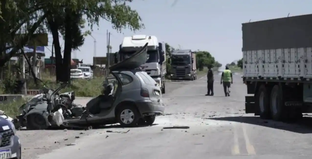 Tragedia: dos hermanos murieron en un accidente en ruta 33