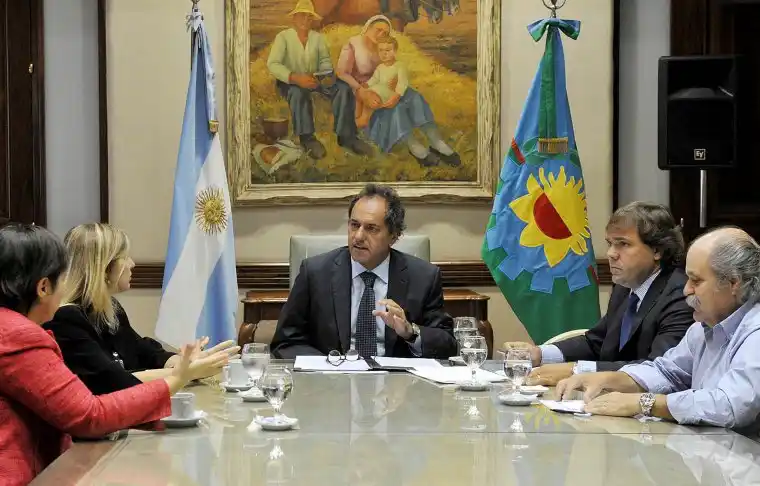 Según Scioli, impulsan la campaña de reclutamiento policial "más importante de la historia"