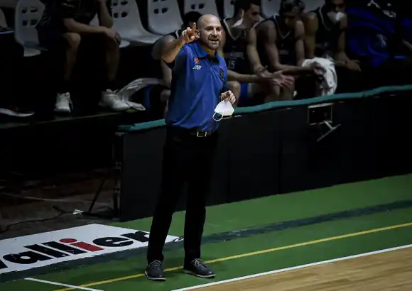 Leandro Ramella: “Sería importante sumar un jugador por Marín”