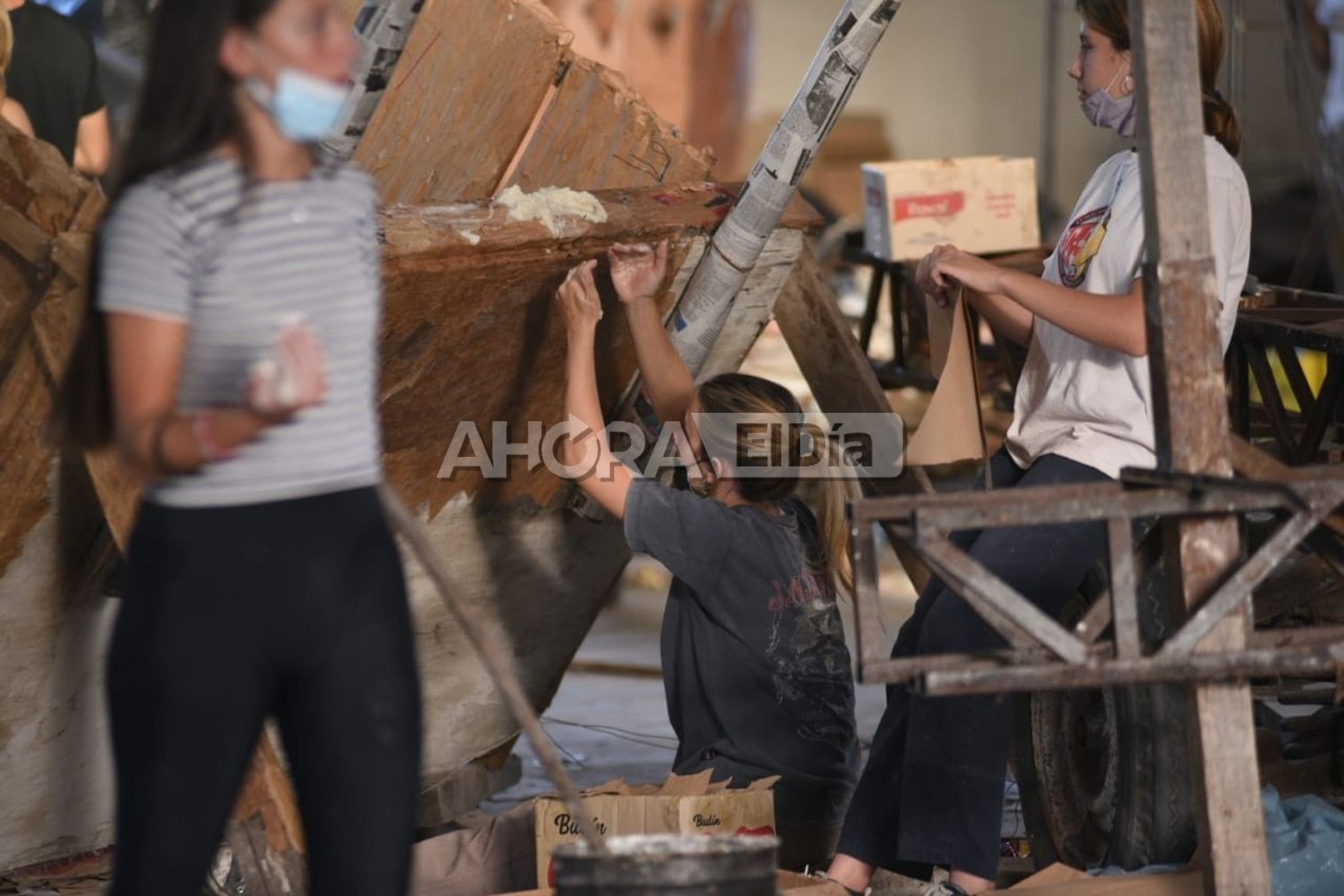 Carrozas Estudiantiles: definieron la fecha en que se podrán utilizar los Galpones del Puerto