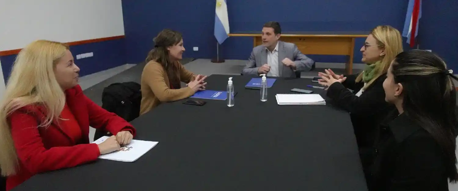 Se firmó un convenio entre la Uader y la Secretaría de Cultura