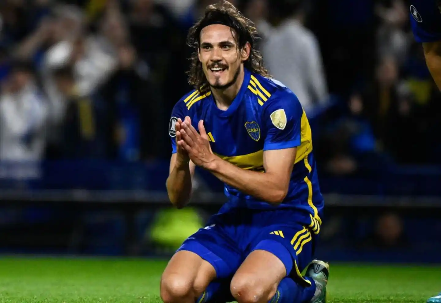 Cavani no estará en la doble fecha FIFA por lesión.