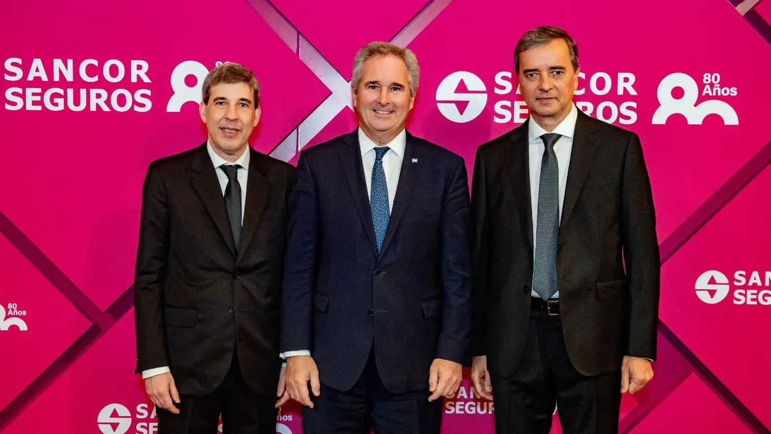 Alejandro Simón, CEO del Grupo Sancor Seguros; Pablo Quirno, Canciller; y Carlos Casto, Presidente de SANCOR SEGUROS.