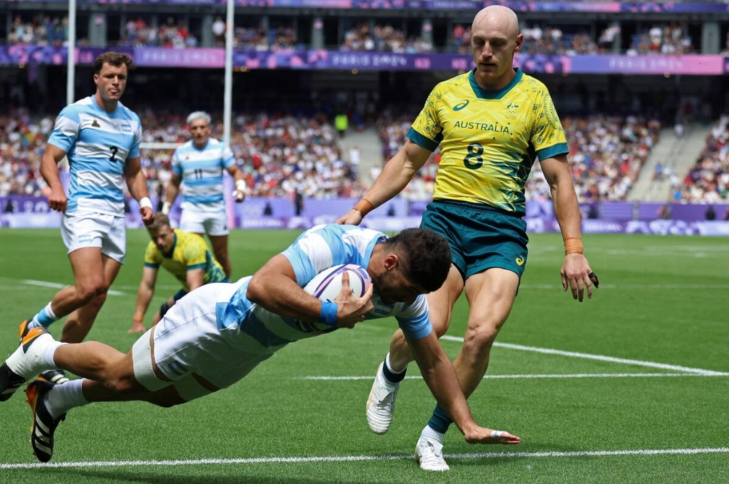 Los Pumas 7s perdieron ante Australia, quedaron segundos en el grupo y por la tarde jugarán los cuartos de final contra el segundo del Grupo C que se define entre Francia, Estados Unidos o Fiji. (Reuters)