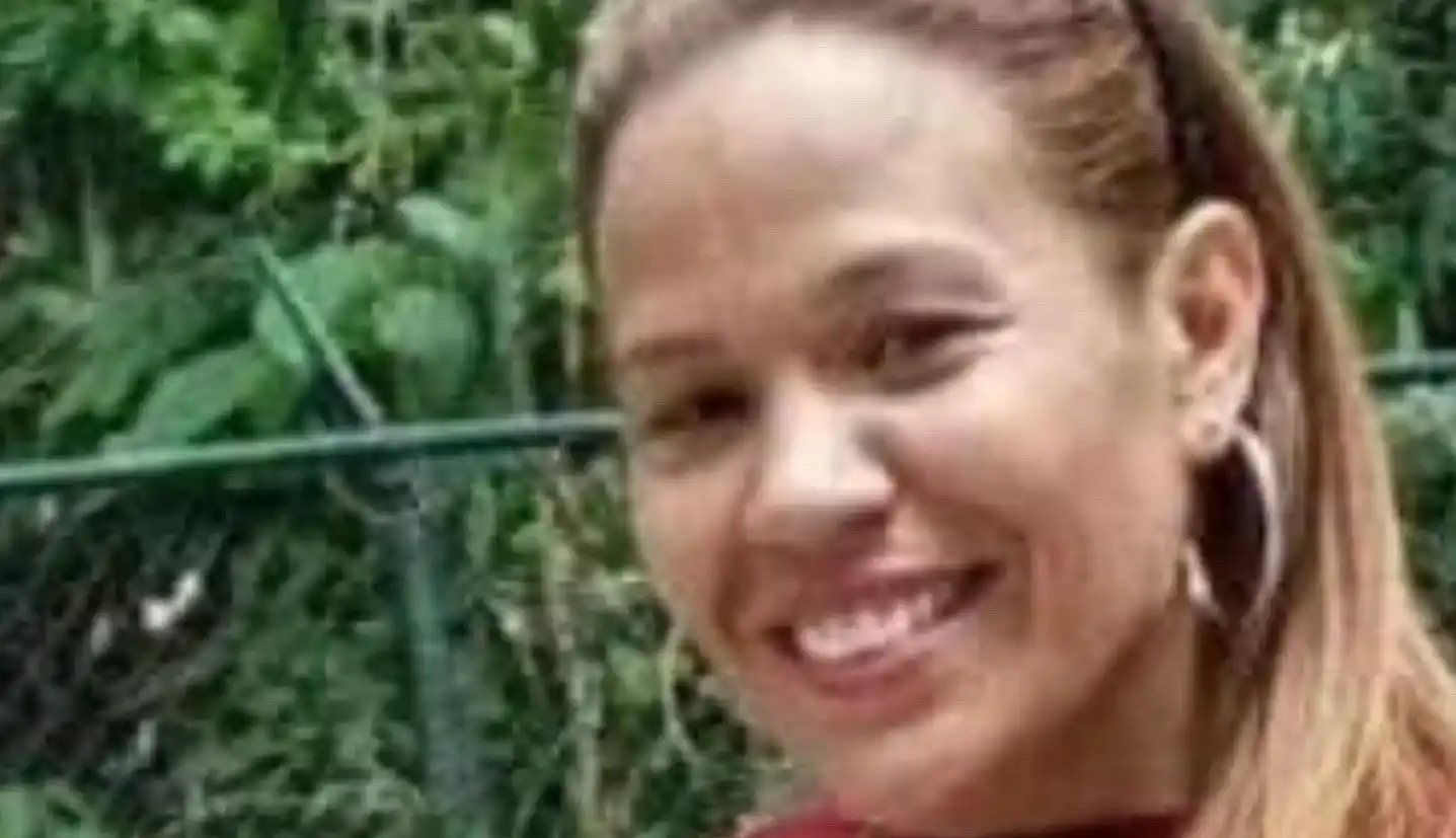 ¡FEMINICIDIO! ASESINAN a docente dentro de casa de vecino en Maracay