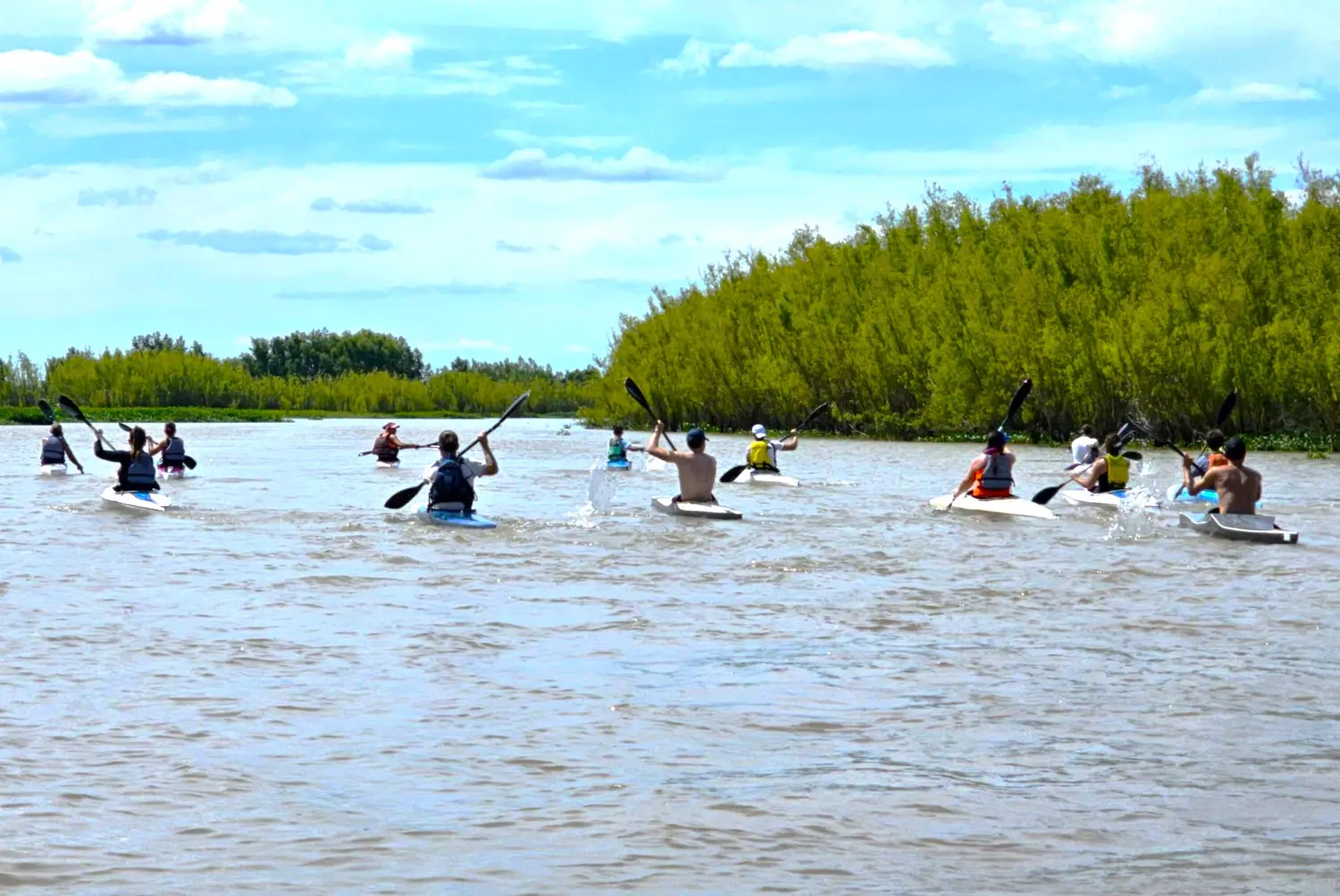 El canotaje de Pescadores, envuelto en polémica por la decisión de la comisión directiva.