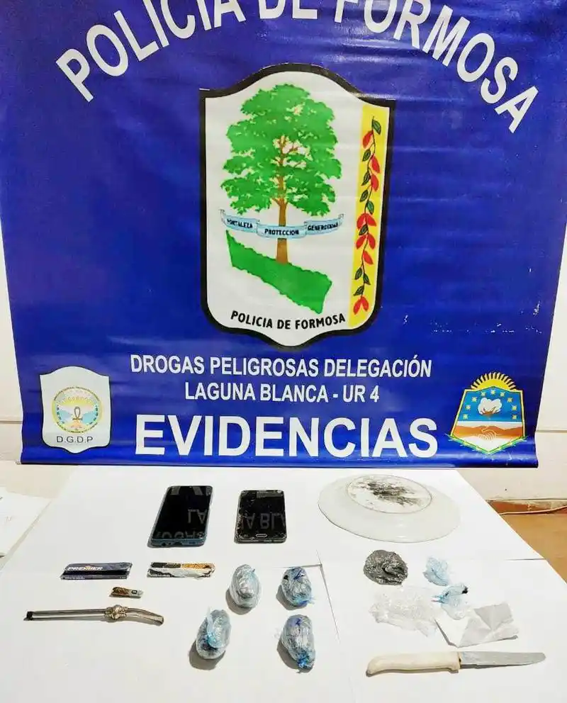 Intentó ingresar droga a la Comisaría de
Riacho He Hé, pero la Policía lo descubrió
