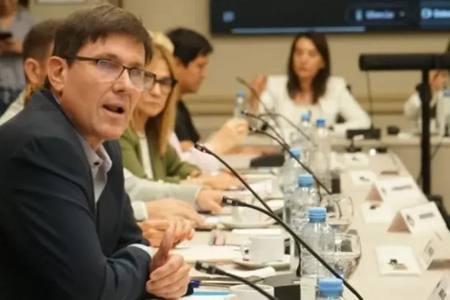 Paritaria docente: la intención del gobierno santafesino es acordar "una propuesta salarial bimensual"