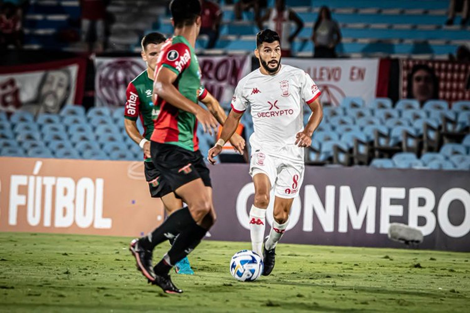 Huracán define su suerte en casa, ante Boston River