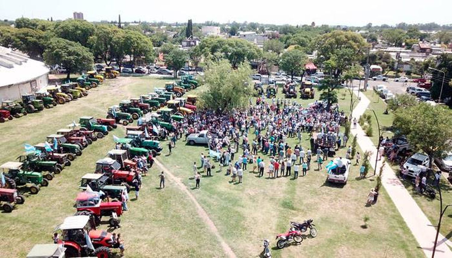 Productores entrerrianos  de Crespo organizaron un  tractorazo para hoy