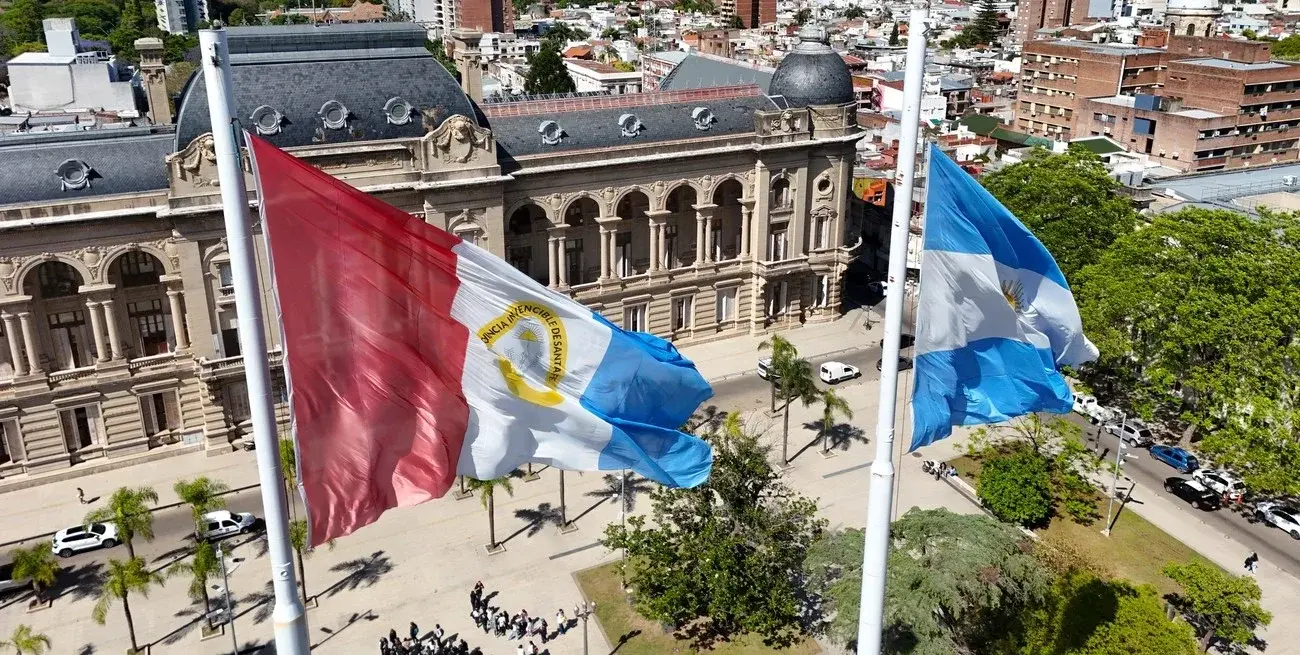 Paritarias en Santa Fe: el Gobierno prepara una oferta con pisos salariales garantizados