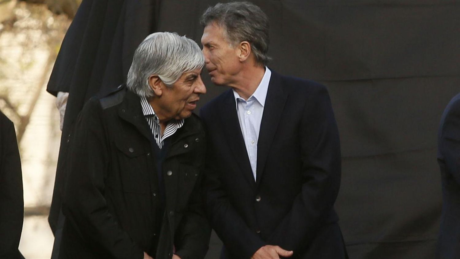 Moyano y OCA acusados por millonaria evasión y lavado