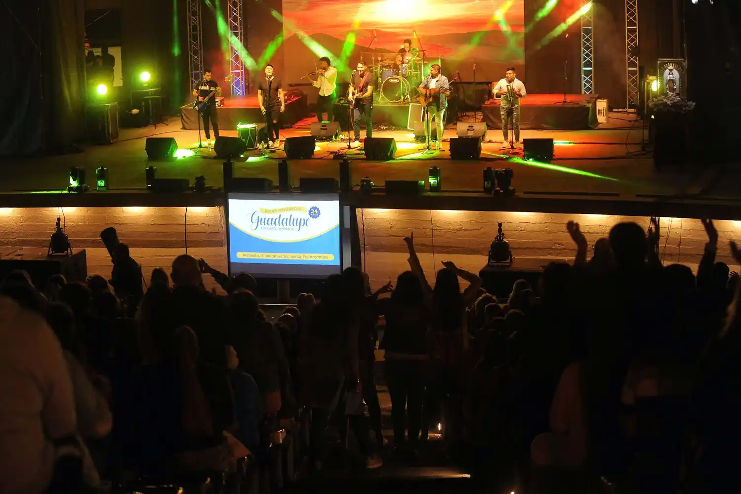 El Festival Folklórico de Guadalupe brilló en el Anfiteatro Juan de Garay